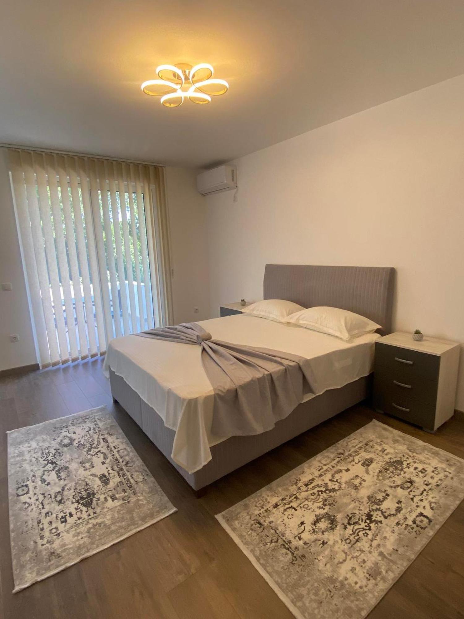 Casa Gazi Hotel Ulcinj Ngoại thất bức ảnh